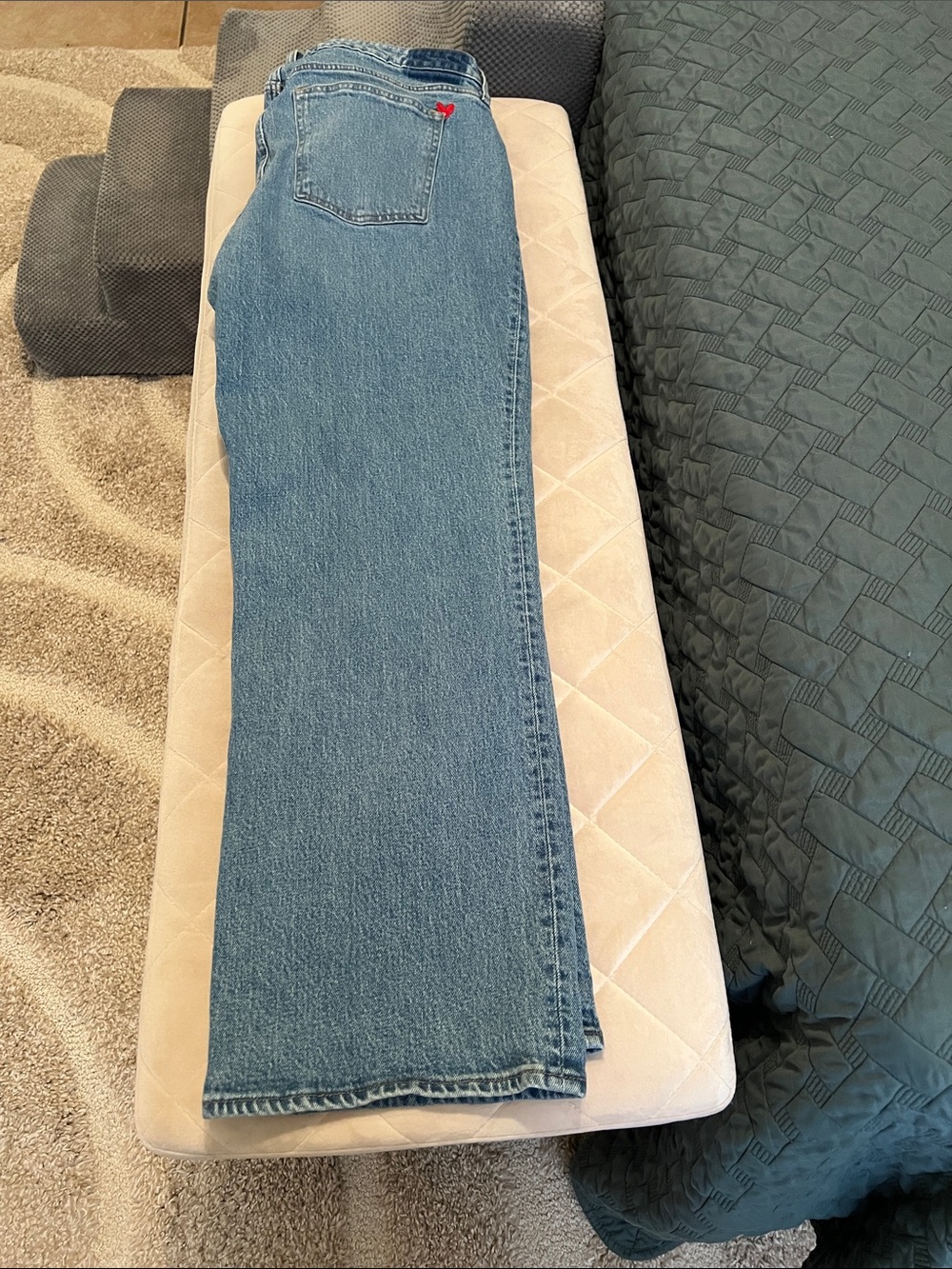 Curve Love High Rise 90’s Relaxed ❤️ Embroidered Jean, size 32S